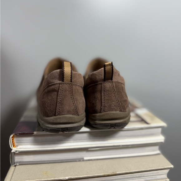 Women’s Duluth Trading Co Size 9 Brown Suede Loafers - Picture 7 of 15